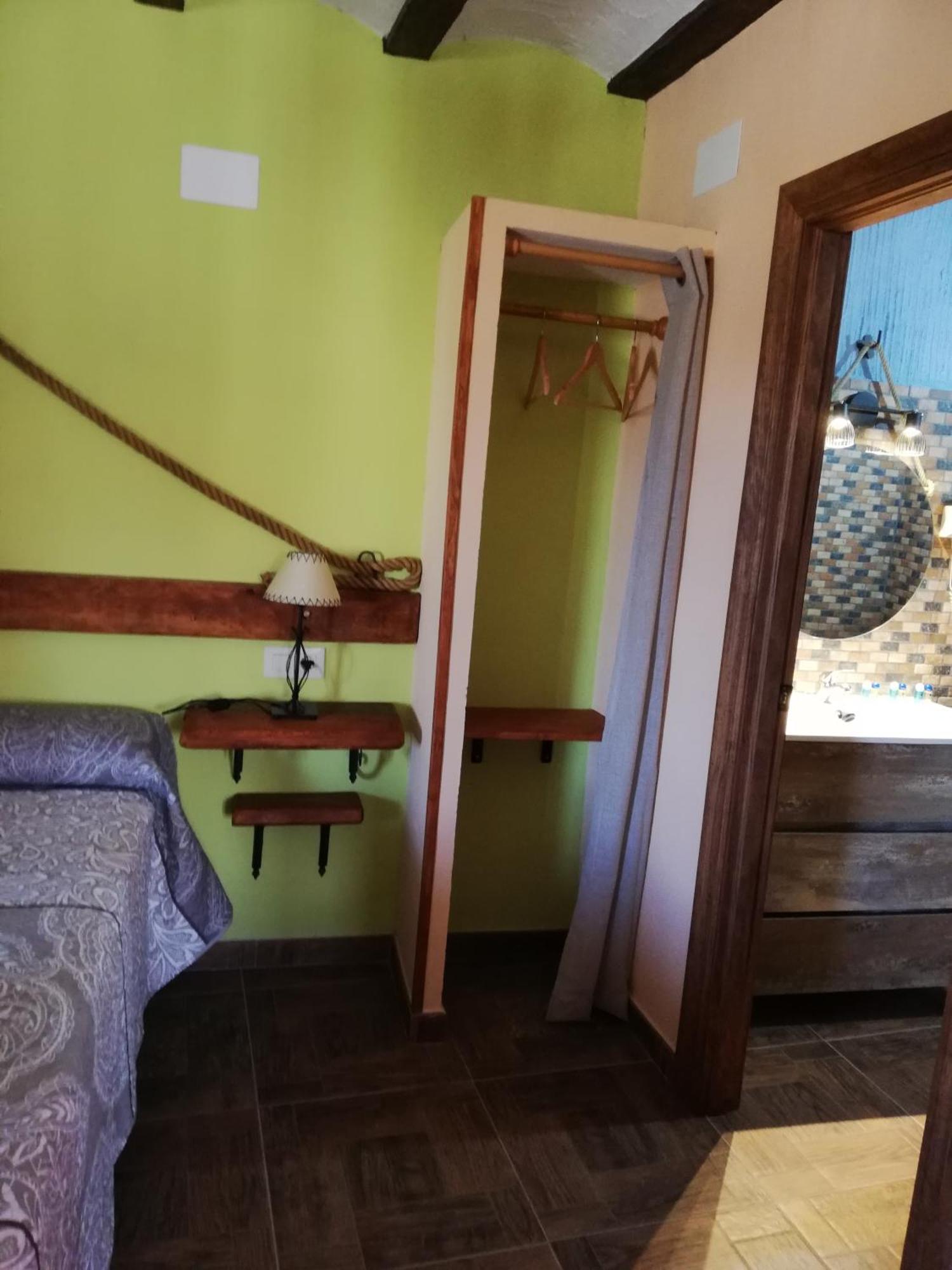 Alojamiento Rural Los Carriles Otel Enguídanos Dış mekan fotoğraf